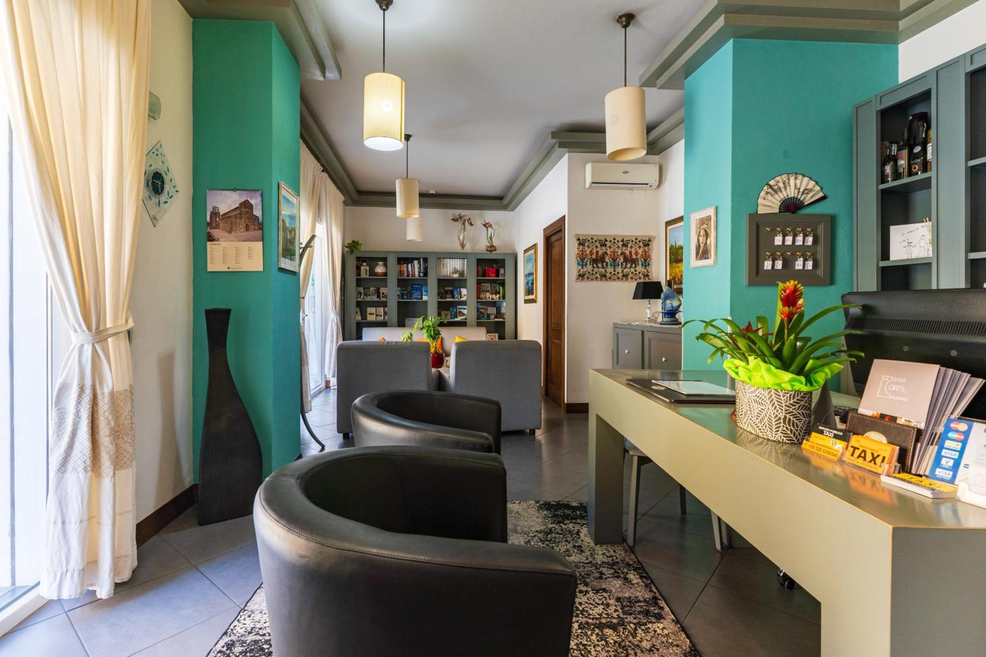 Albergo Residenziale La Corte Тортоли Экстерьер фото