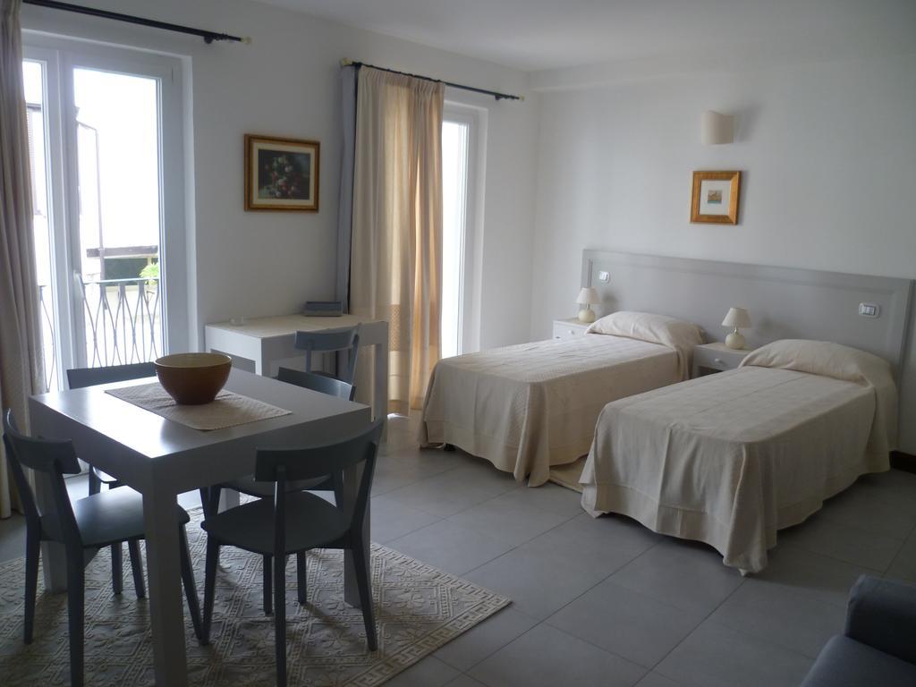Albergo Residenziale La Corte Тортоли Номер фото